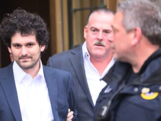 Judge Bans Sam Bankman-Fried From Contacting FTX Employees and Using Signal