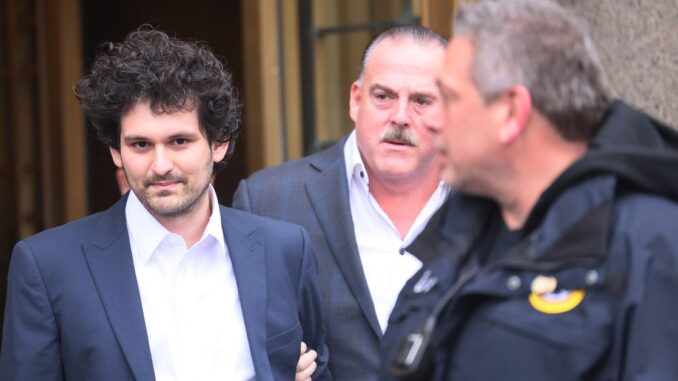 Judge Bans Sam Bankman-Fried From Contacting FTX Employees and Using Signal